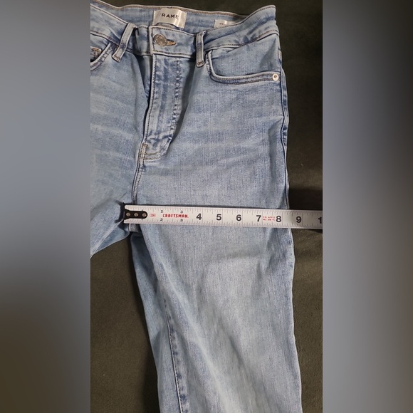 Frame Le Crop Mini Boot Jeans in Blue. - Picture 9 of 9